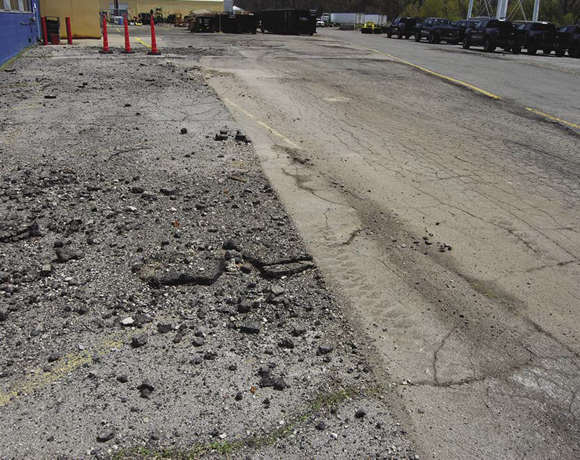 يعمل الطريق